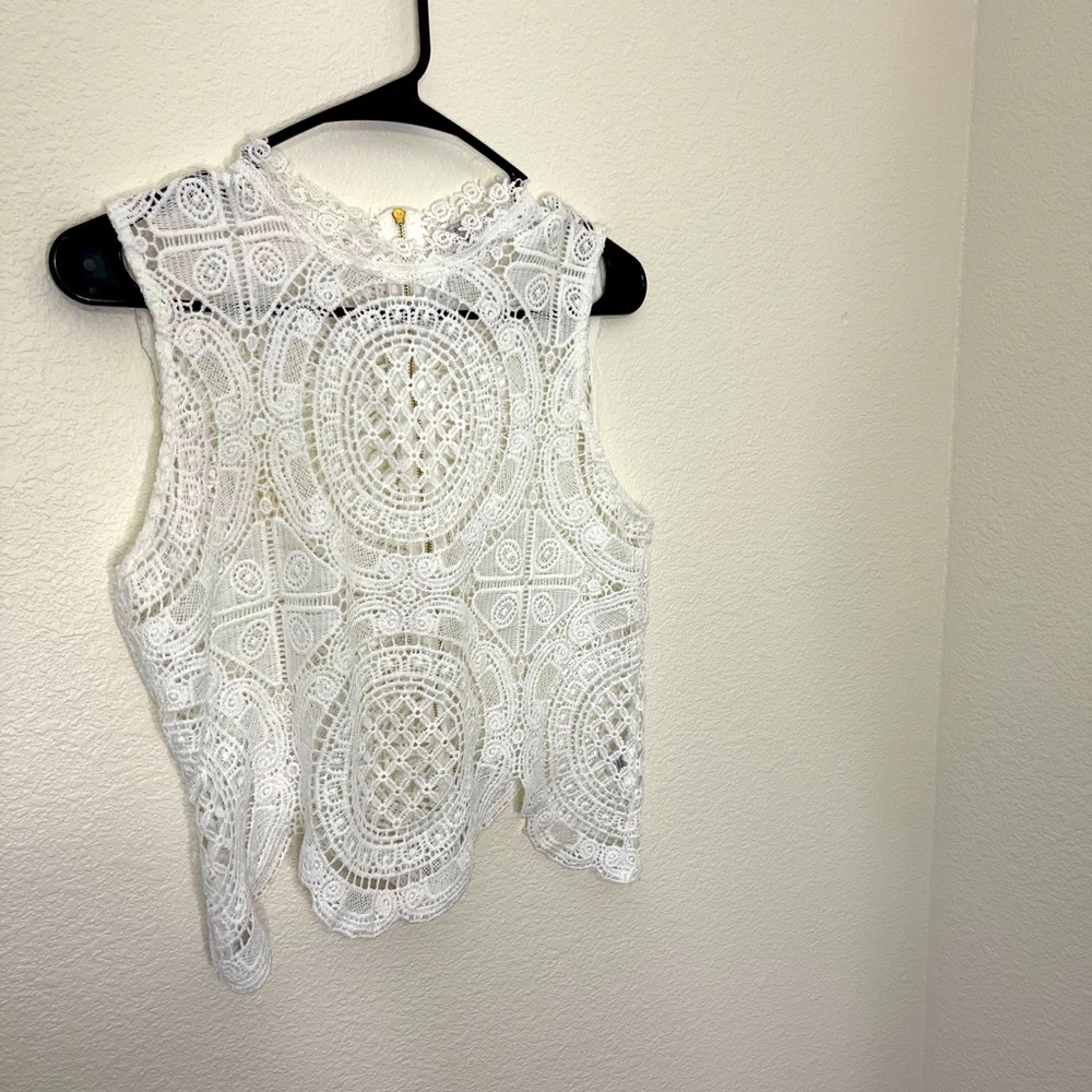 Lace zip up high neck tank - Biāshe